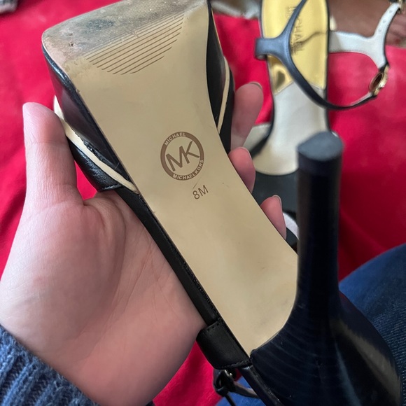 Michael Kors Black High Heels Size 8 - Picture 3 of 4